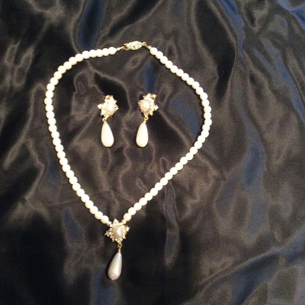 1996 Vintage high end wedding set